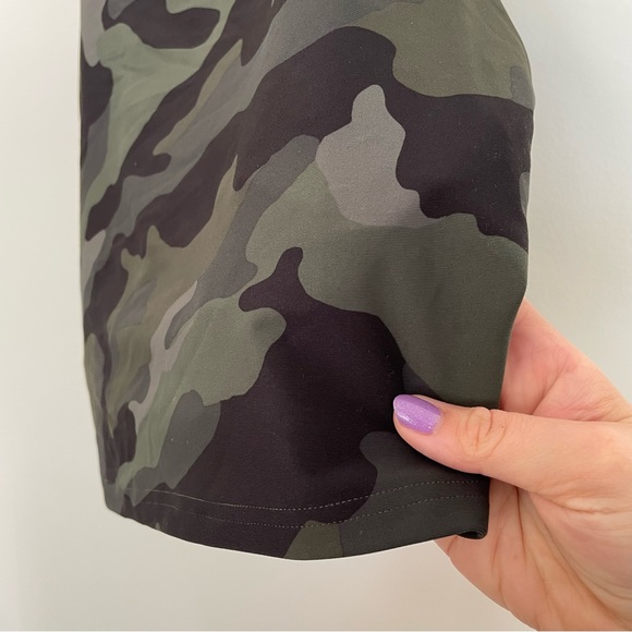 Old Navy Active Powersoft Cropped Longline Sports Bra Top Light Support Camo L - Picture 2 of 10